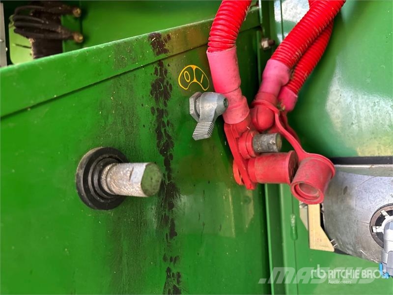 John Deere S670 Kombinované zberacie stroje