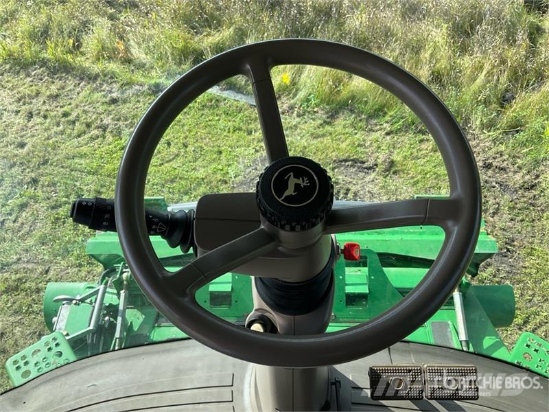 John Deere S670 Moissonneuse batteuse