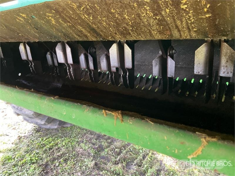 John Deere S670 Moissonneuse batteuse