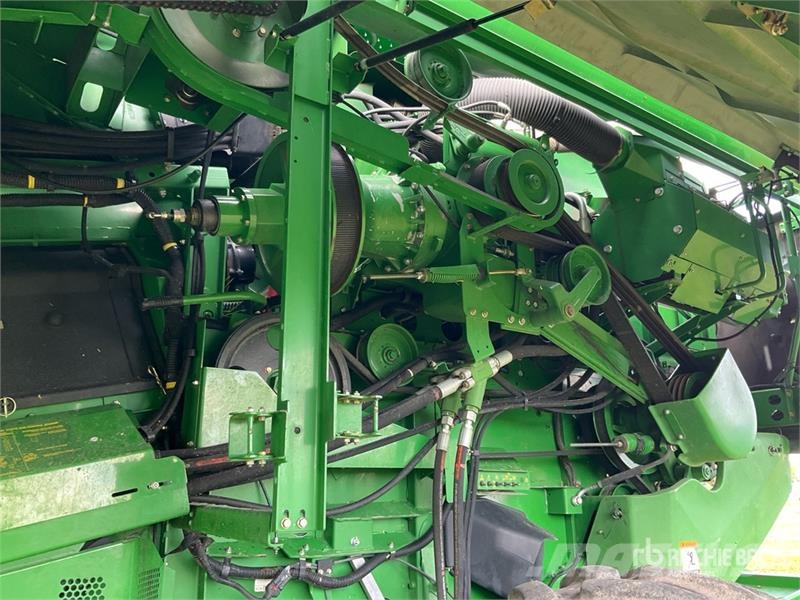 John Deere S670 Moissonneuse batteuse