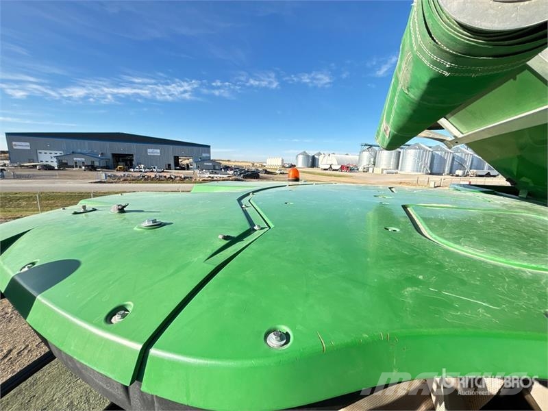 John Deere S680 حصادات