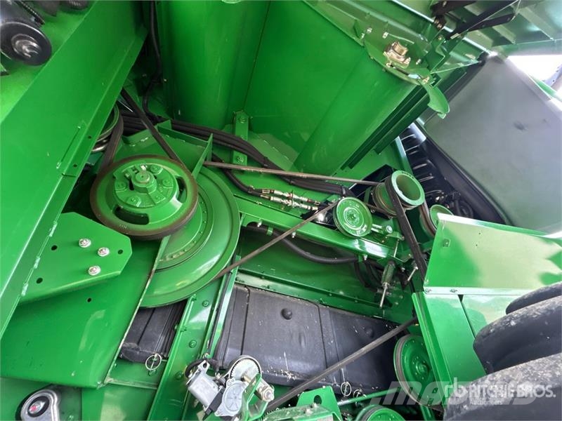 John Deere S680 حصادات