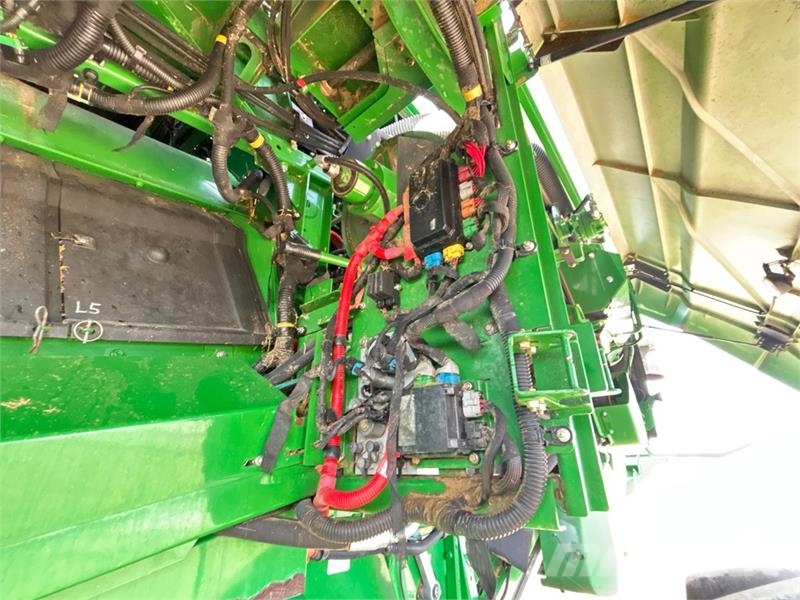 John Deere S680 Mejetærskere