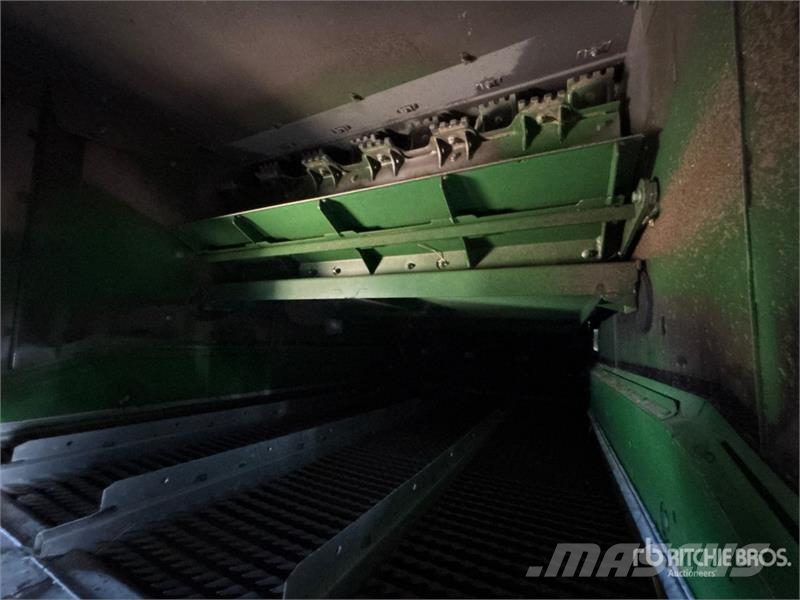 John Deere S680 Kombájnok