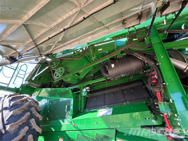 John Deere S680 Kombájnok