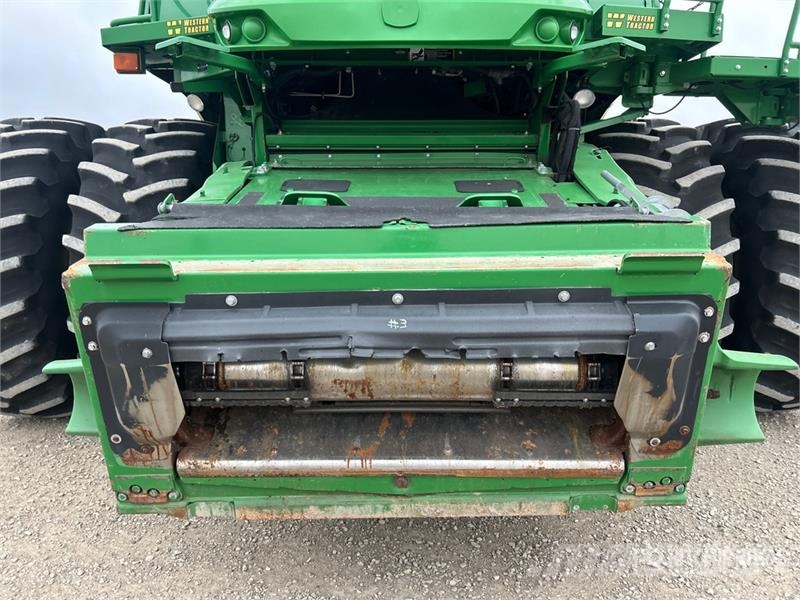 John Deere S680 Kombájnok