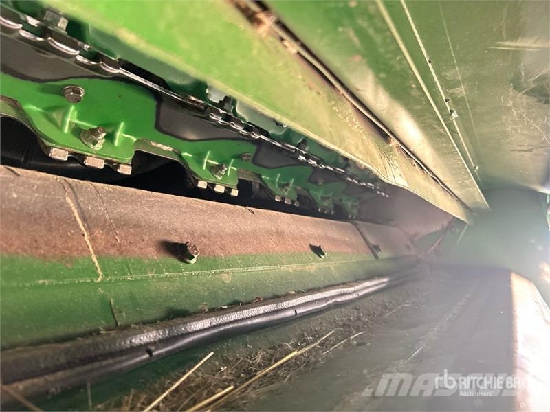 John Deere S680 حصادات