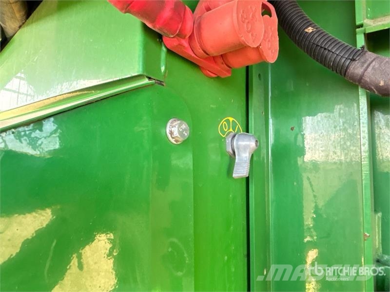 John Deere S680 حصادات