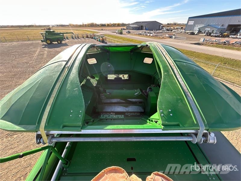 John Deere S680 حصادات