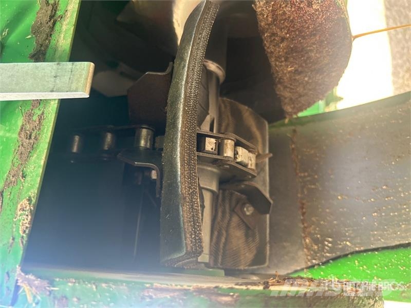 John Deere S680 Mähdrescher