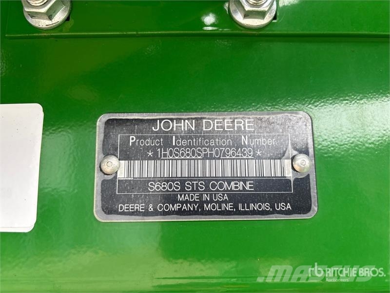 John Deere S680 Combine harvesters