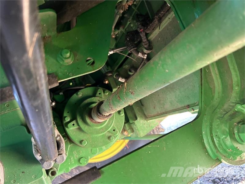John Deere S680 حصادات