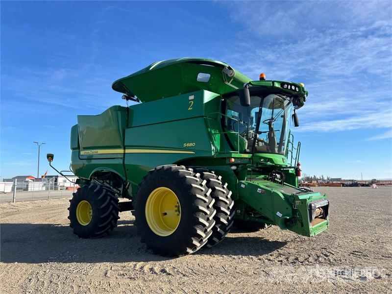 John Deere S680 حصادات
