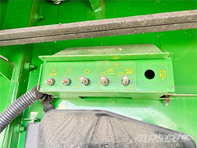 John Deere S680 Kombajni