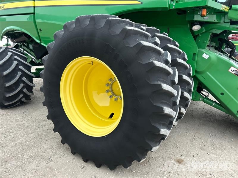 John Deere S680 Kombájnok