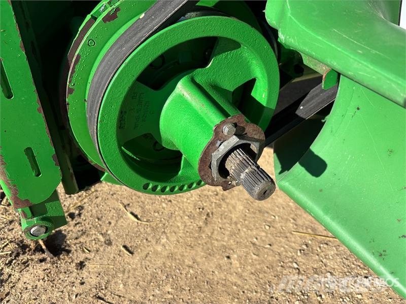 John Deere S680 Kombájnok