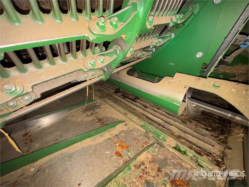 John Deere S680 حصادات