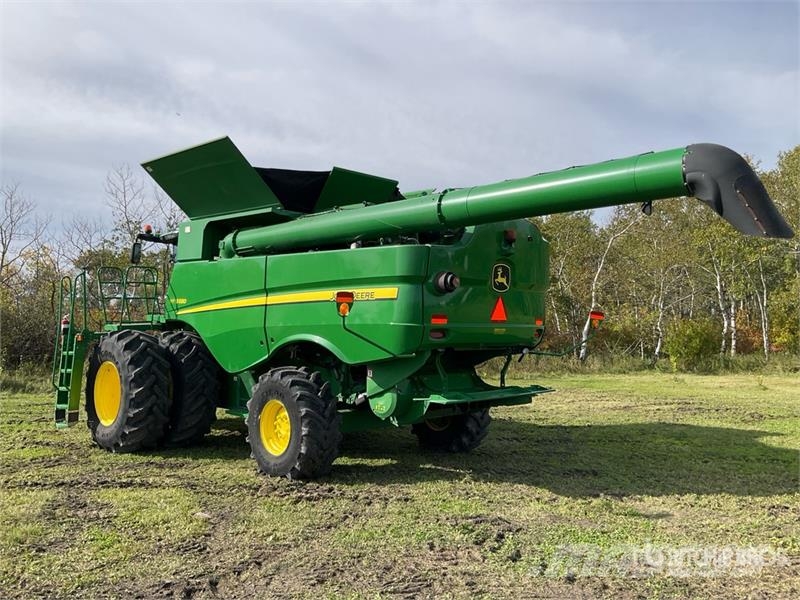 John Deere S680 Mietitrebbiatrici