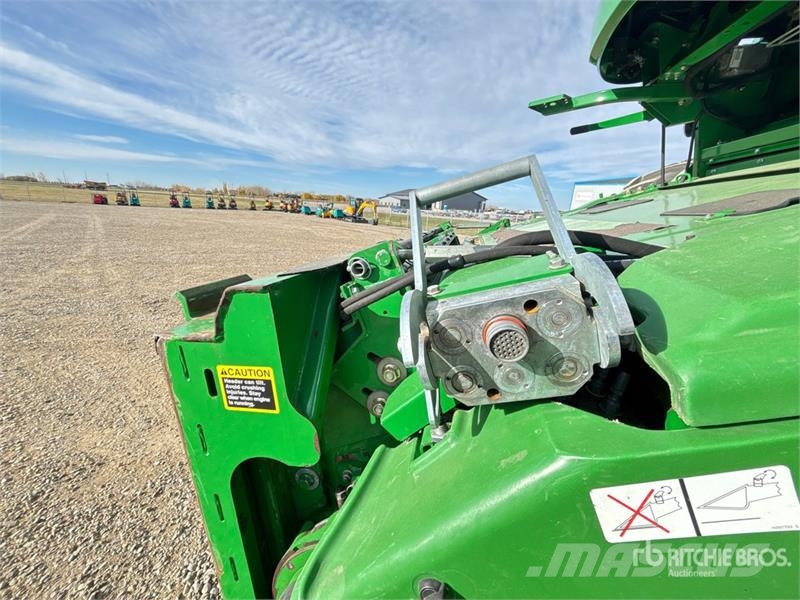 John Deere S680 Mejetærskere