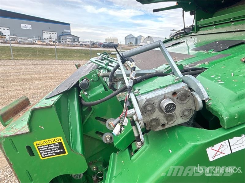 John Deere S680 Kombajni