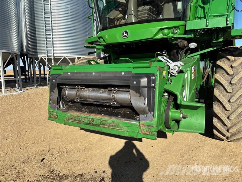 John Deere S680 Skurtreskere