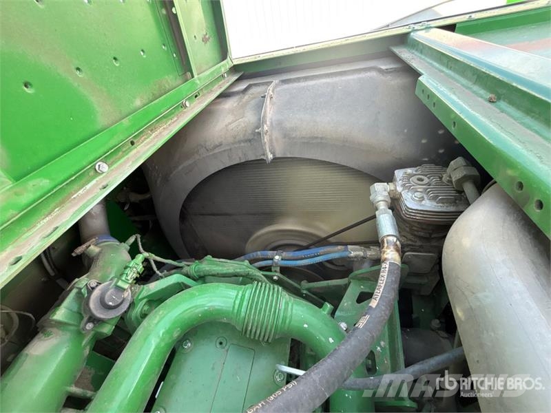 John Deere S680 Mietitrebbiatrici