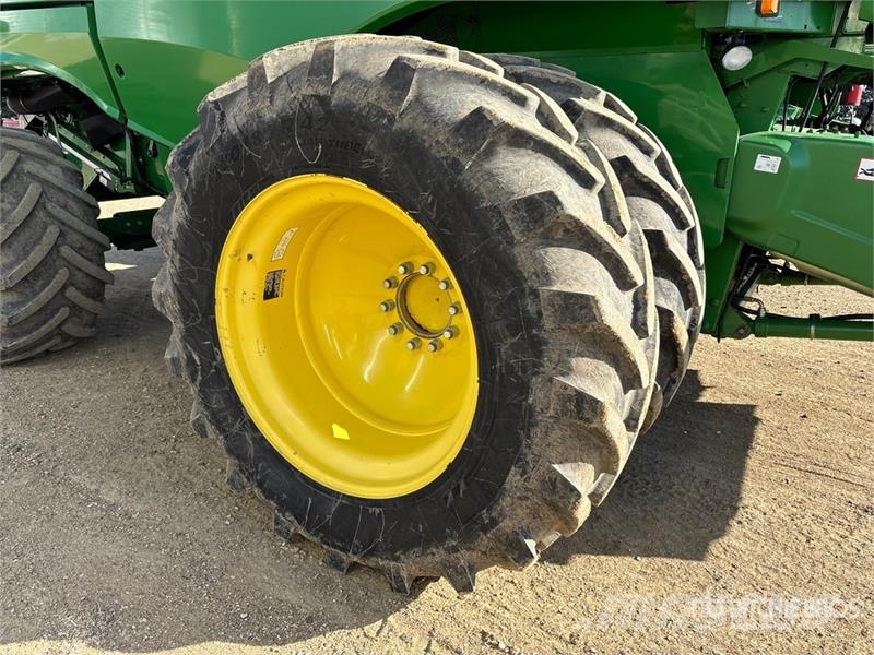 John Deere S680 Skurtreskere