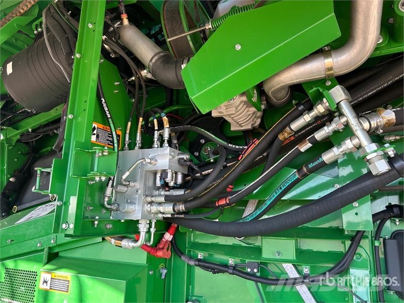 John Deere S680 حصادات