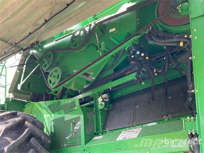 John Deere S680 Mietitrebbiatrici