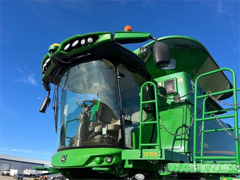 John Deere S680 حصادات