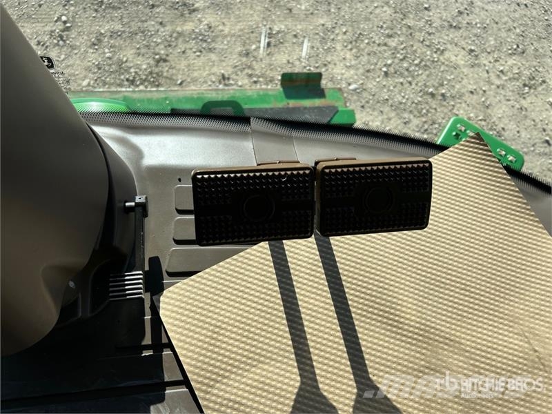 John Deere S680 حصادات