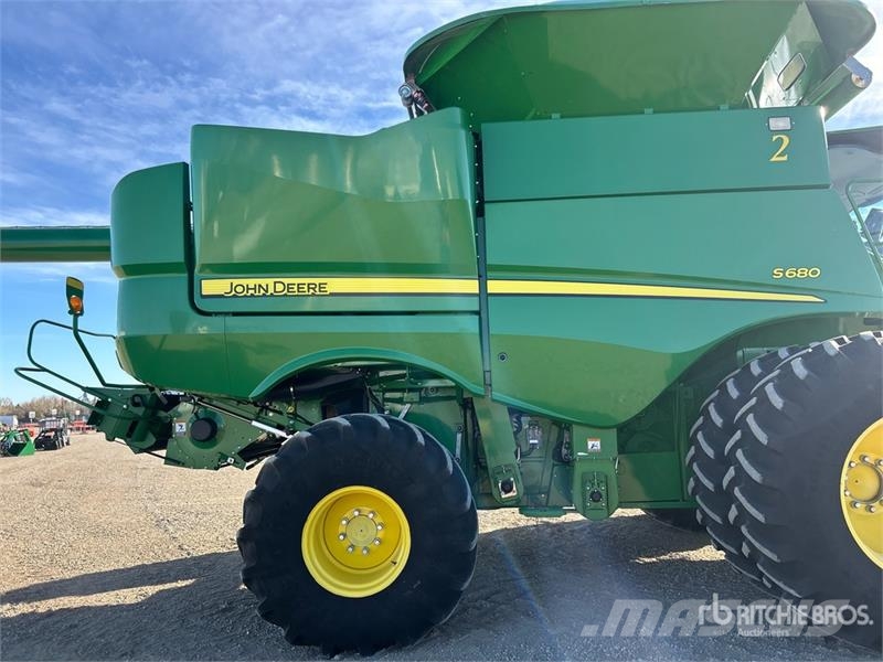 John Deere S680 حصادات