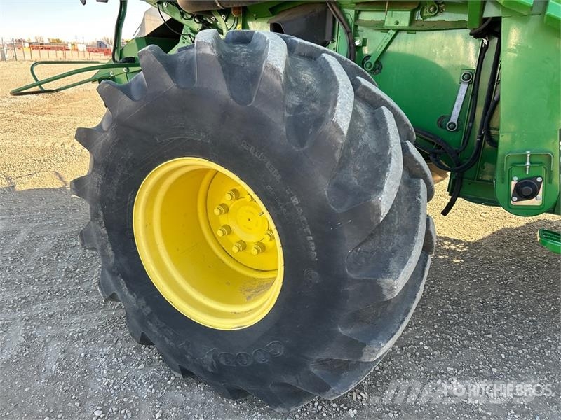 John Deere S680 Kombajni