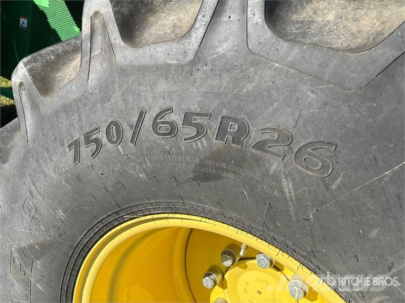 John Deere S680 Mietitrebbiatrici