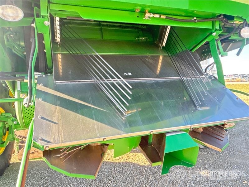 John Deere S680 حصادات