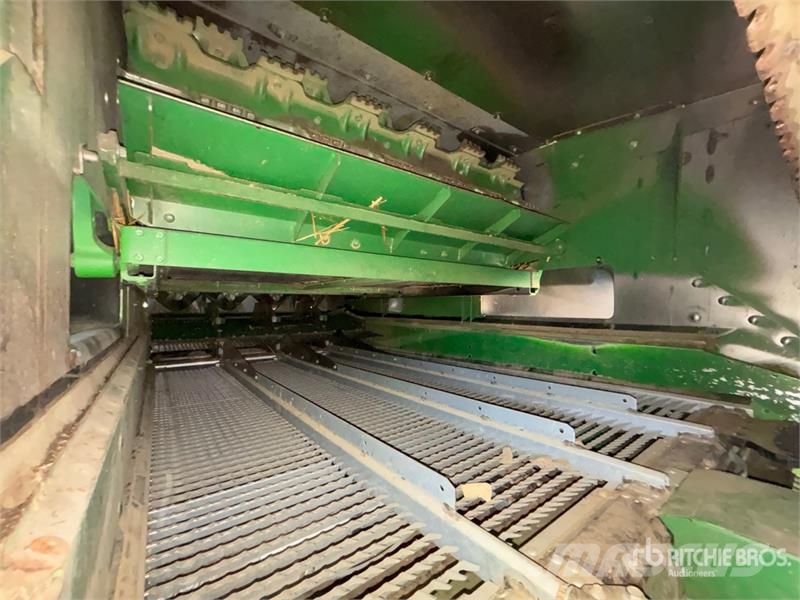 John Deere S680 حصادات