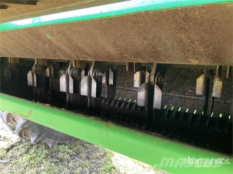 John Deere S680 Combine harvesters