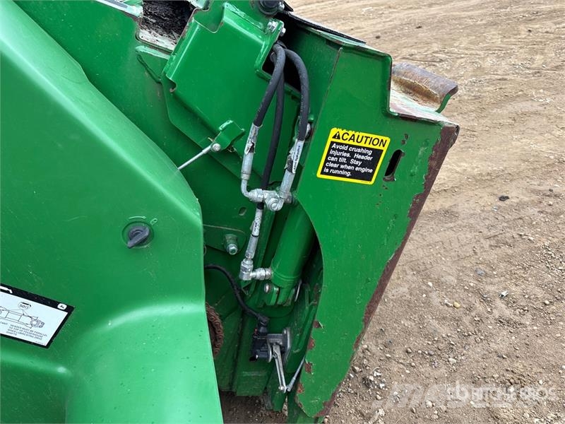 John Deere S680 Mietitrebbiatrici