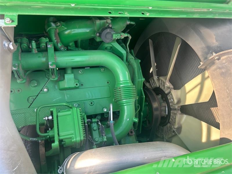 John Deere S680 Mähdrescher