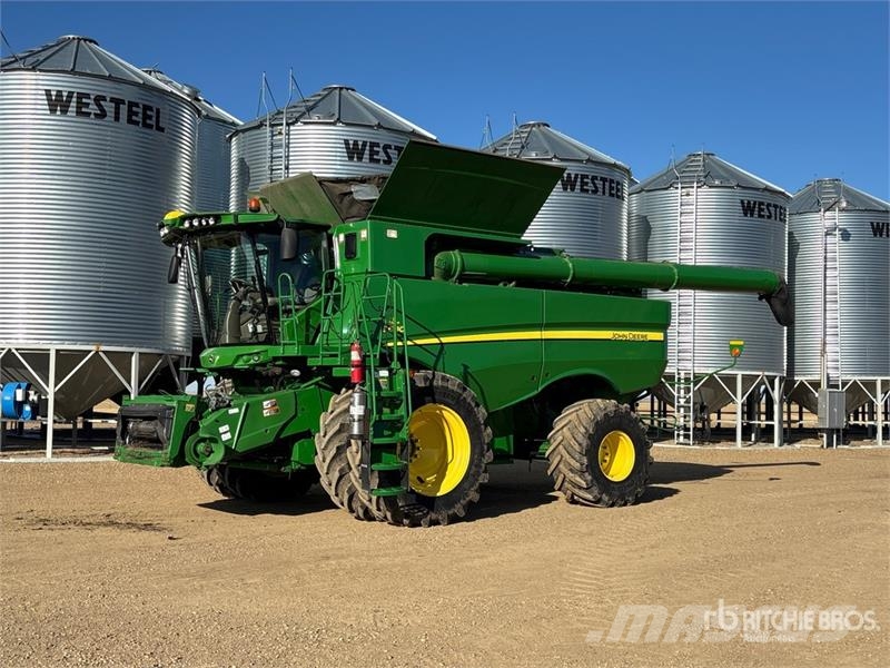 John Deere S680 Skurtreskere