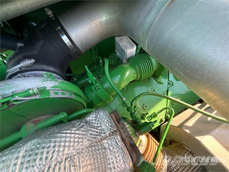 John Deere S680 حصادات