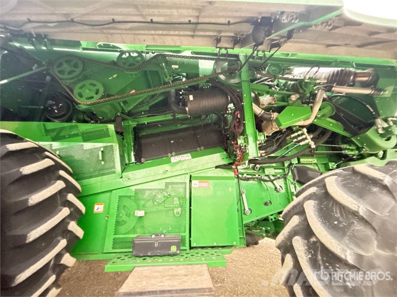 John Deere S680 Kombájnok