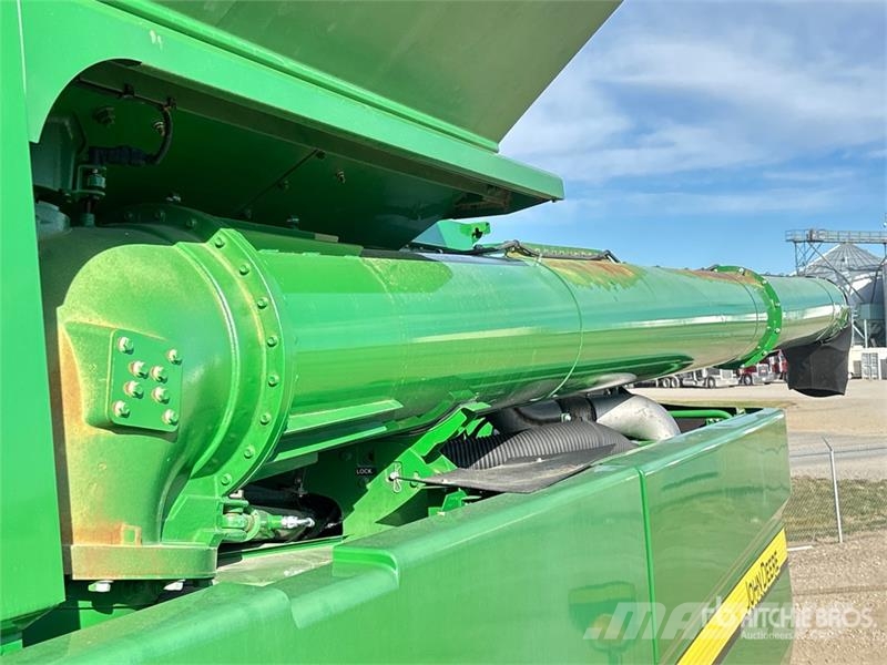 John Deere S680 Mejetærskere