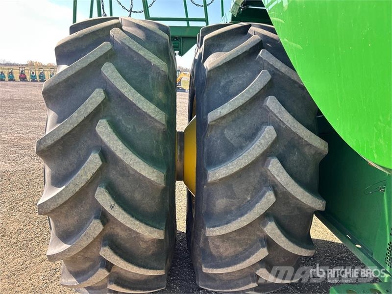 John Deere S680 Kombajni