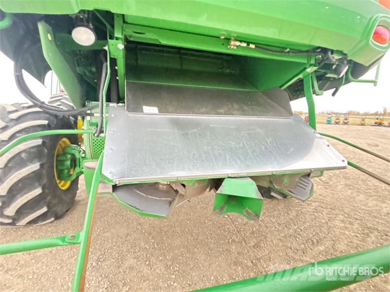 John Deere S680 Kombájnok