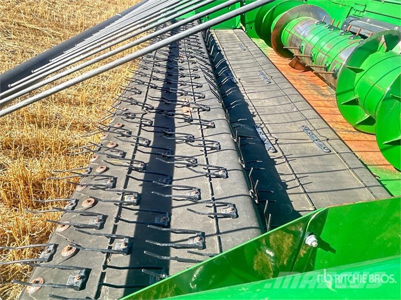 John Deere S680 حصادات