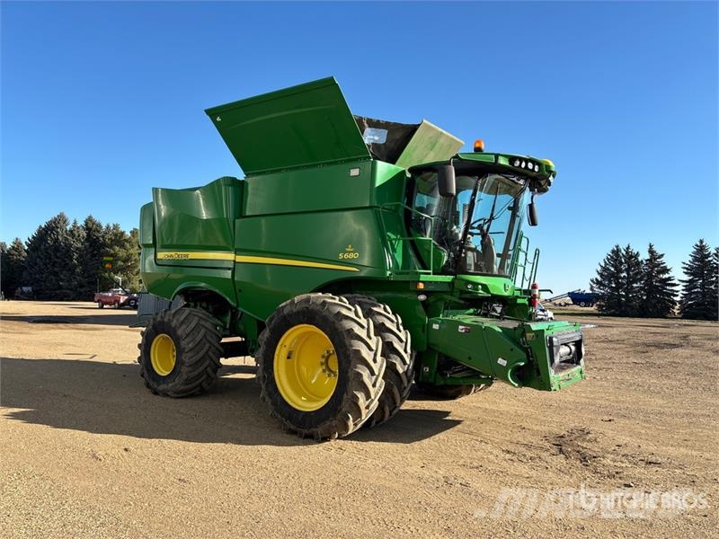 John Deere S680 Skurtreskere