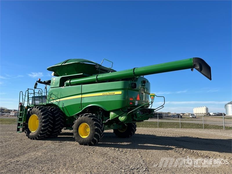 John Deere S680 حصادات