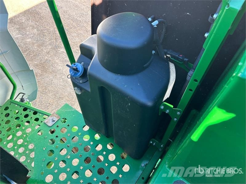 John Deere S680 حصادات