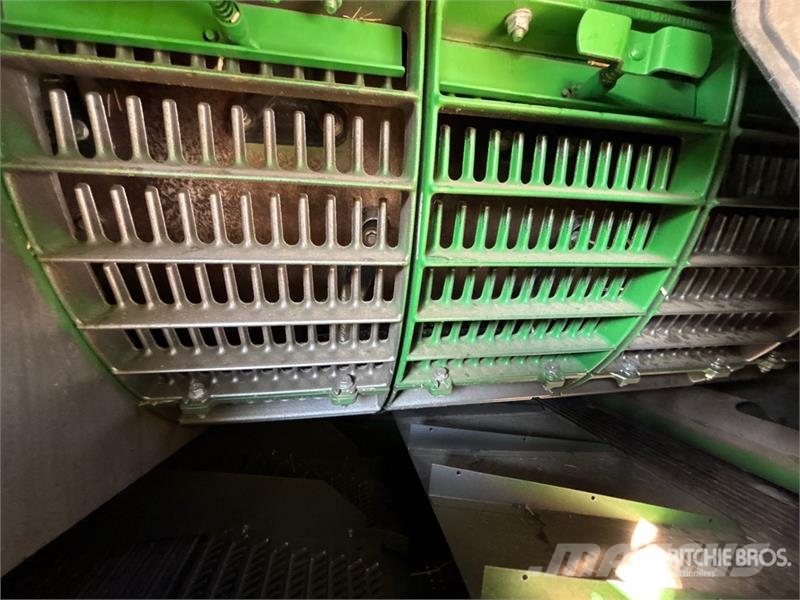 John Deere S680 Skurtreskere